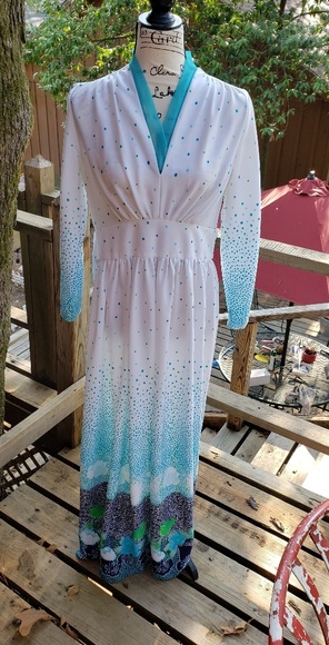 💥Today Only SALE💥Vintage Maxi Dress - Picture 2 of 4